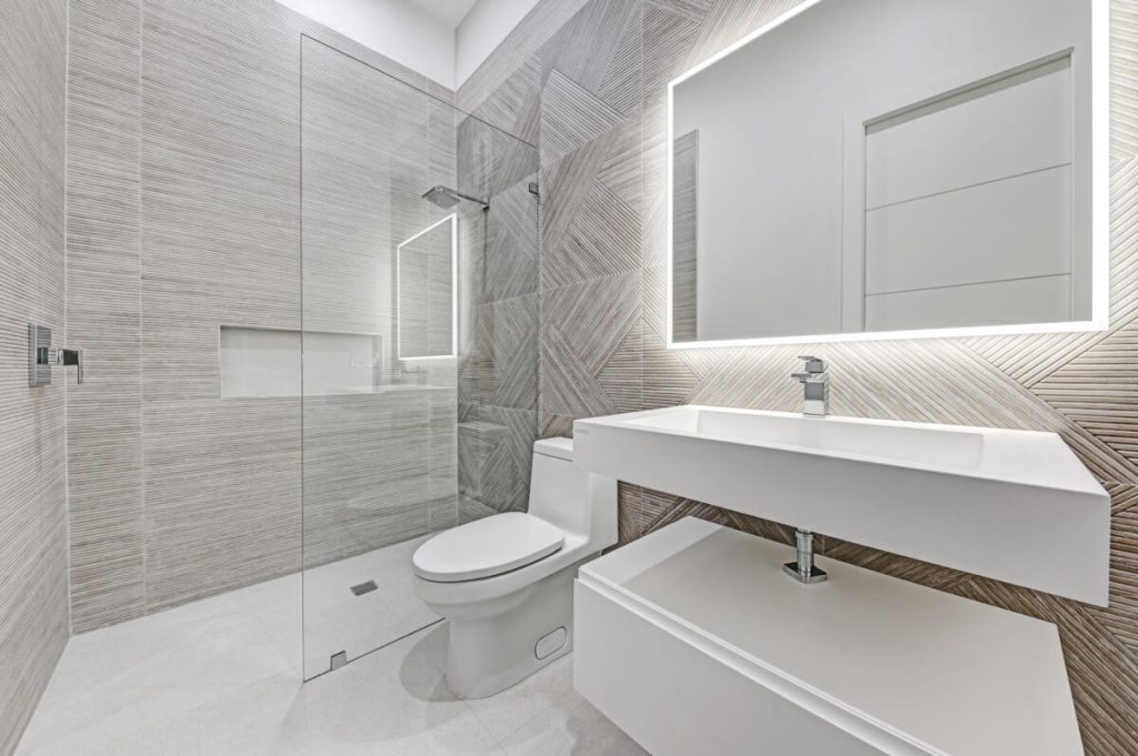 Coconut Palm Estate-Brand New Custom Build — image 38